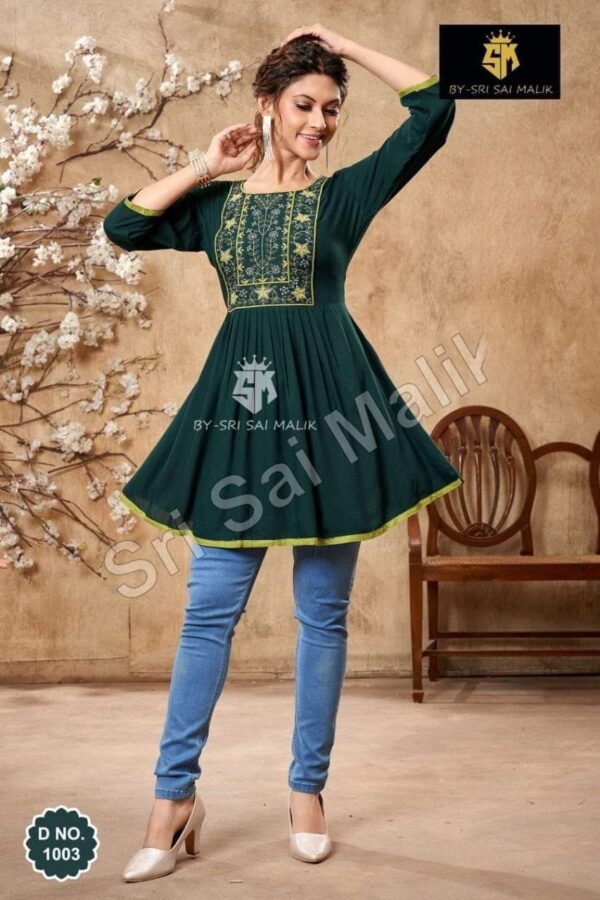 15645 Short Kurtis
