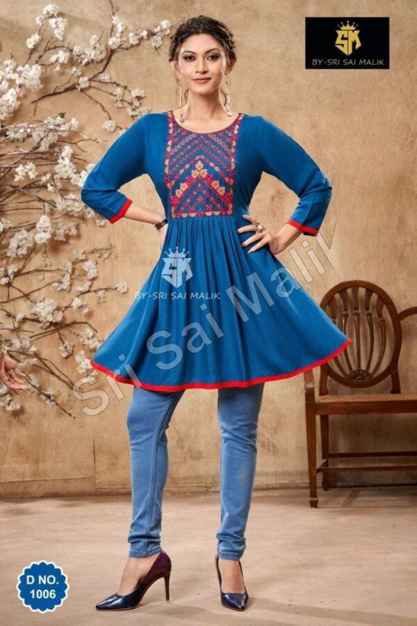 15645 Short Kurtis