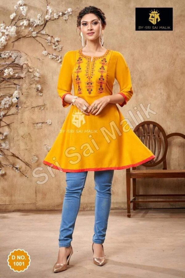15645 Short Kurtis
